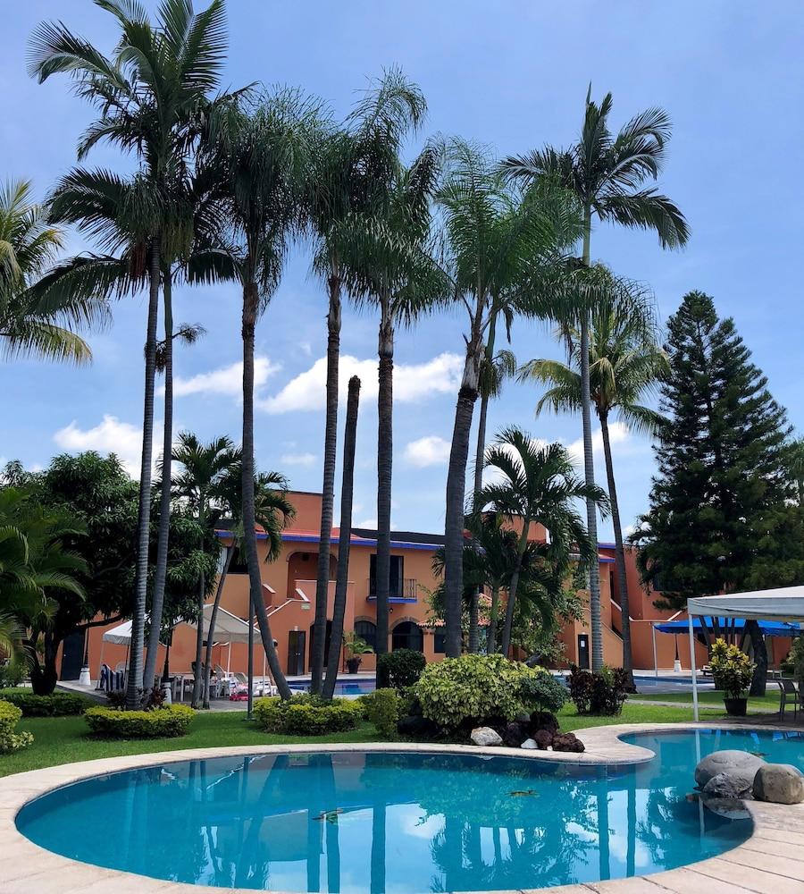 Parador De Manolos Hotel Cuernavaca Exterior photo